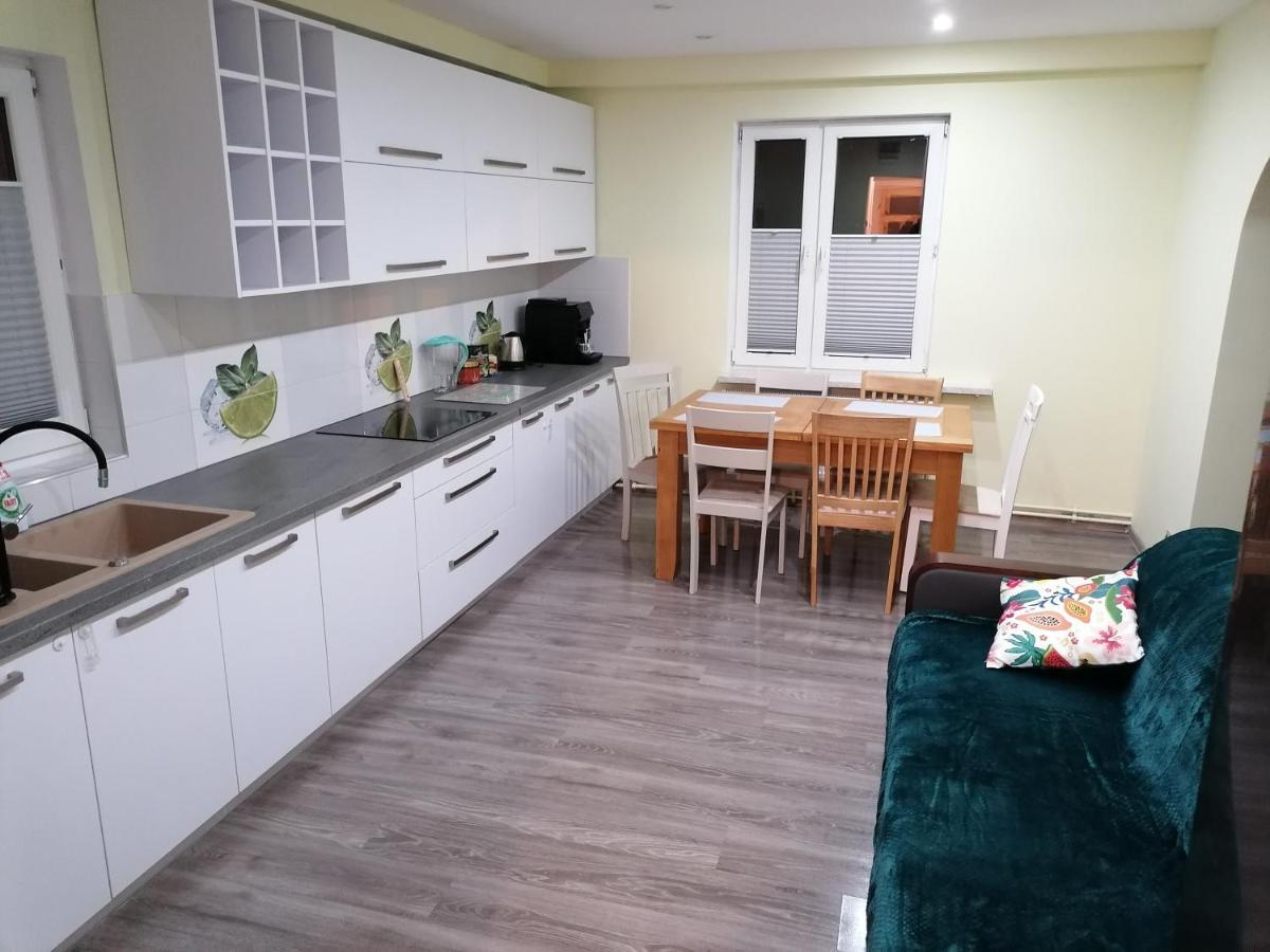 Dabrowka Appartement Nowy Sącz Buitenkant foto